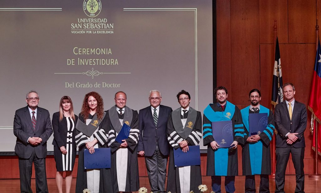Universidad San Sebastián gradúa a su primera generación de Doctores