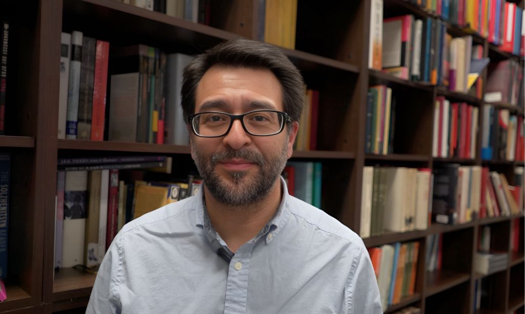 Dr. Patricio Herrera: “El papel del historiador es fundamental para decodificar la complejidad del tiempo histórico que estamos viviendo”