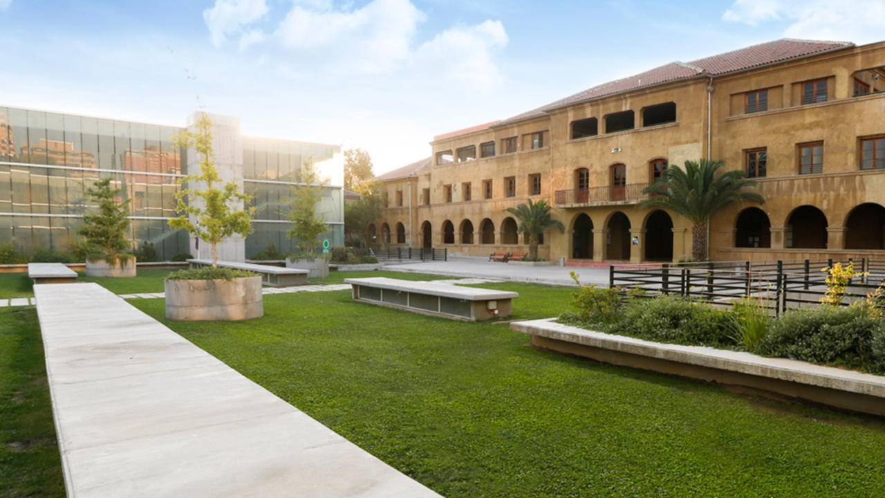 Foto referencial del campus Los Leones de la Universidad San Sebastián