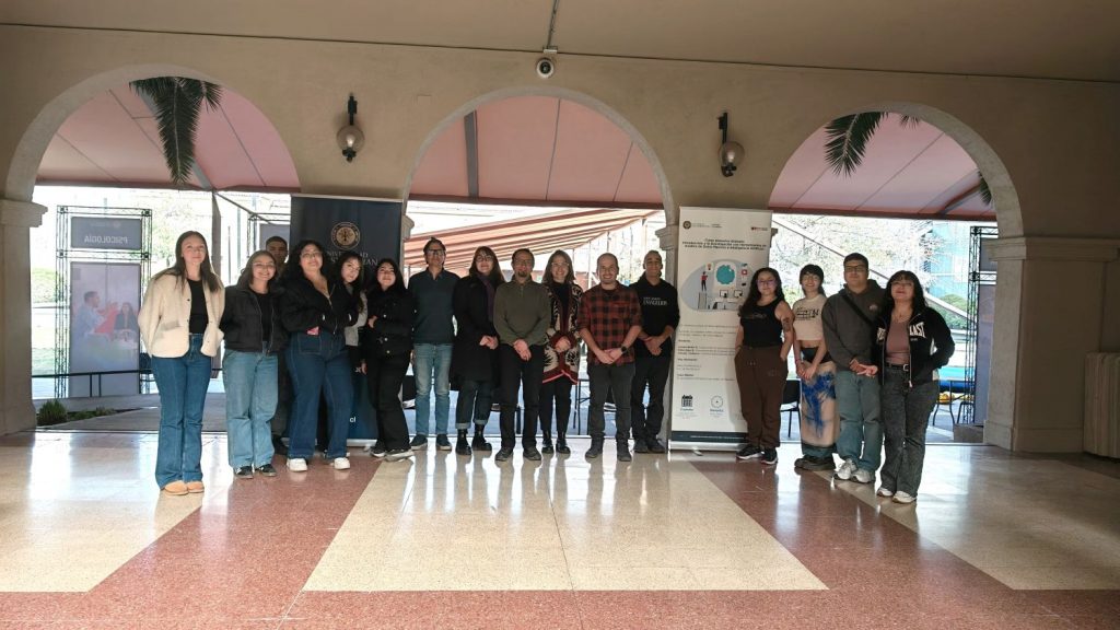 Estudiantes de Tecnología Médica se capacitan en IA y ciencia de datos para investigación biomédica