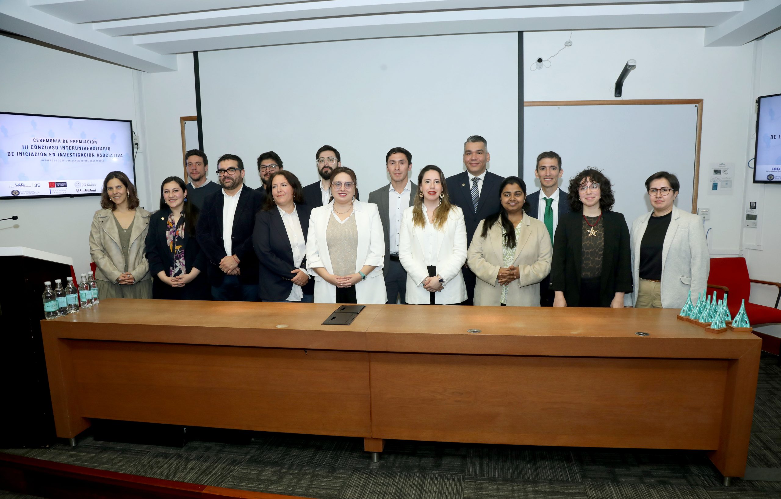 USS participa en ceremonia de premiación del III Concurso Interuniversitario de Iniciación en Investigación Asociativa 2